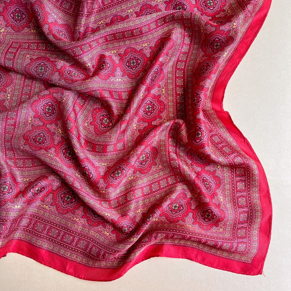 American Vintage Red and Pink Scarf